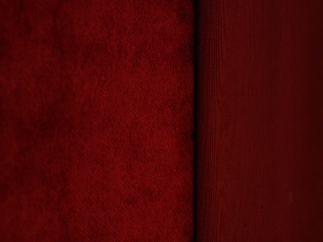 silk bordeaux-red ±18 mm